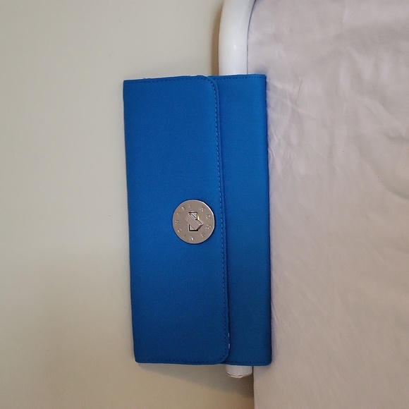 Michael Kors clutch - Picture 1 of 3